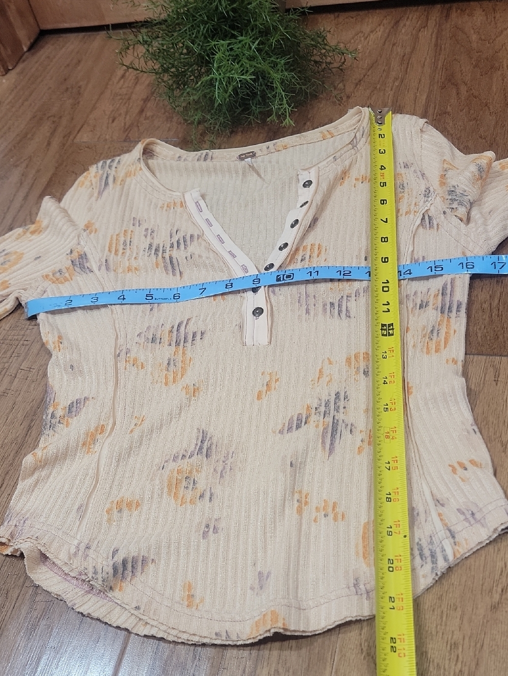 Free People Peachy Floral Button Down Henley - Picture 6 of 12